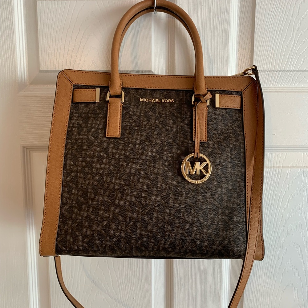 Michael Kors Large Dillon Signature Brown Tote